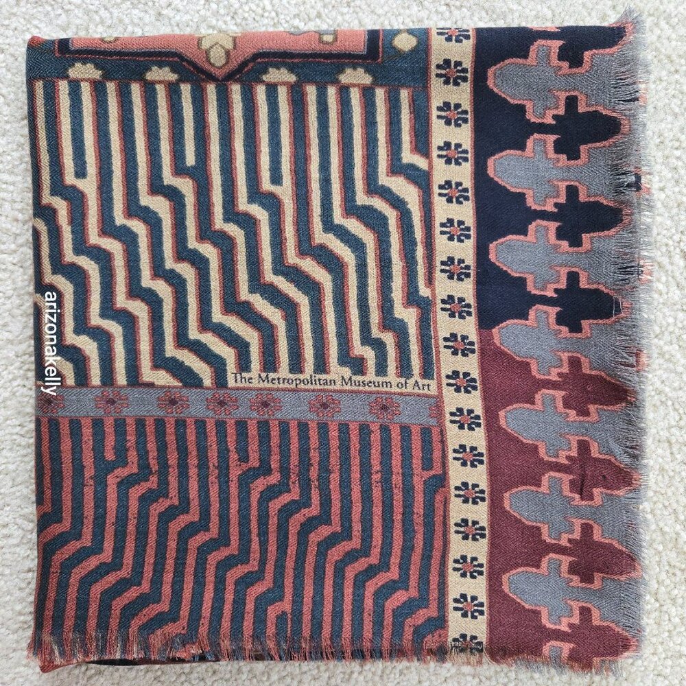 The Met Wool Soft Square Scarf Earth Tones Metropolitan Museum of Art - Picture 16 of 16